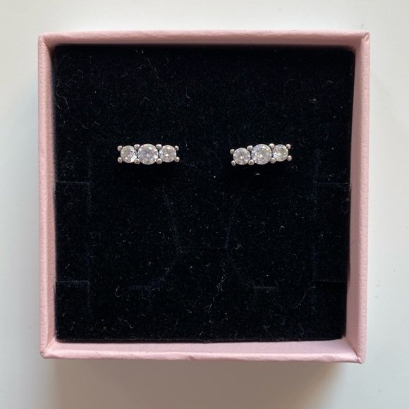 Pandora 3 Stone Shining Trio Sparkling Silver Stud Earrings - Picture 3 of 5